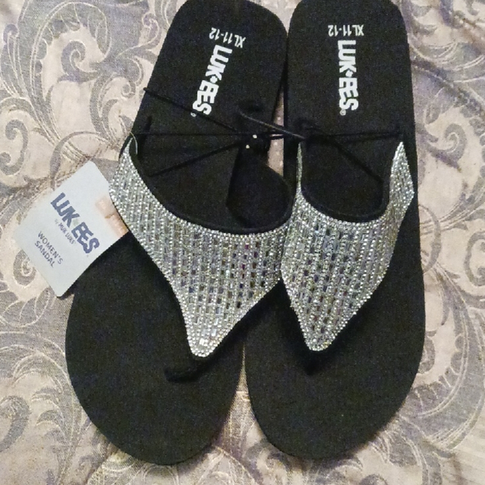 LUKEES Rhinestone Sandals XL. 11-12 NWT